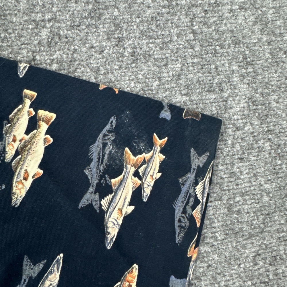 Reel Legends Shirt Mens L Blue Fish Print Relaxed Fit Short Sleeve Button Front - Picture 7 of 10